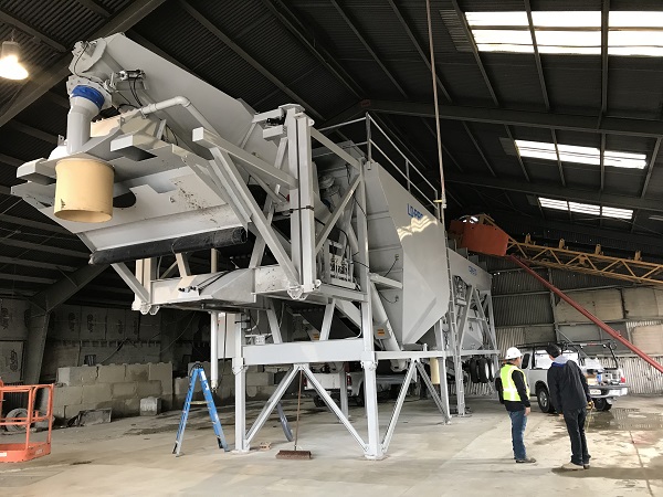 In door concrete batch plant